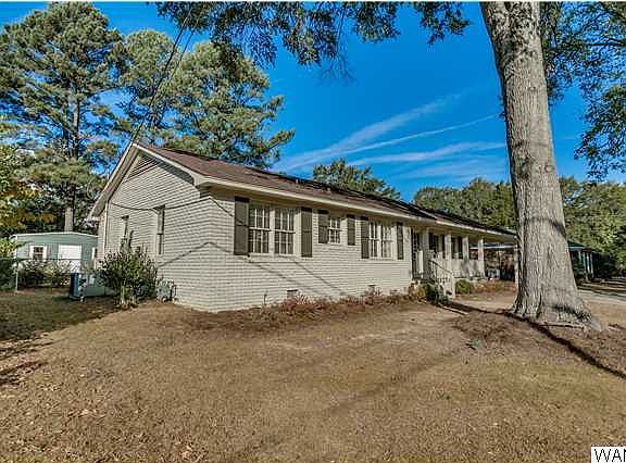 2nd image of 1602 Heritage Ln