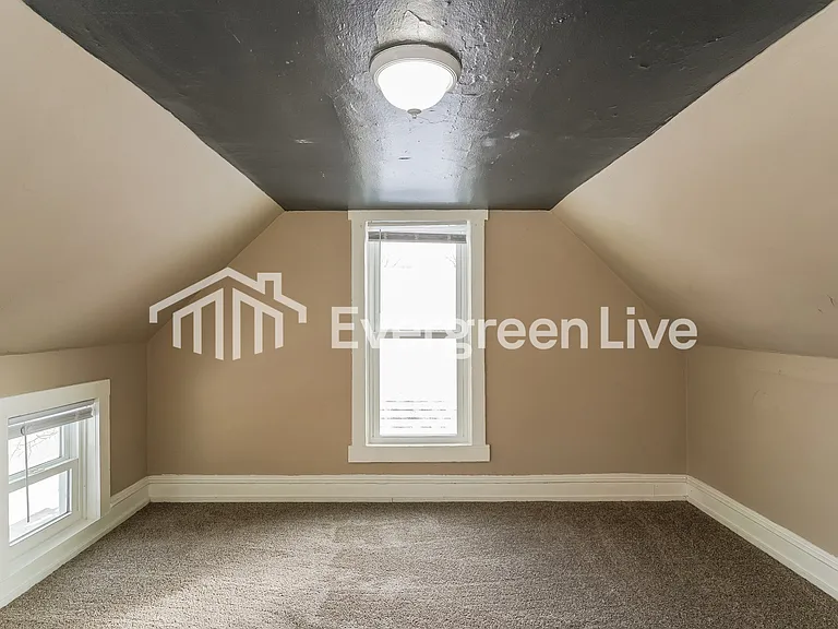 2193 S 78th St — Photo 14