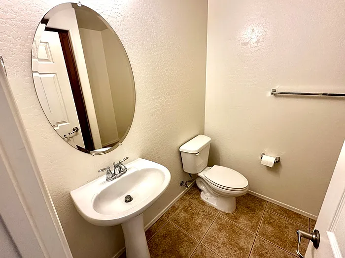 3293 E Loma Vista St — Photo 15