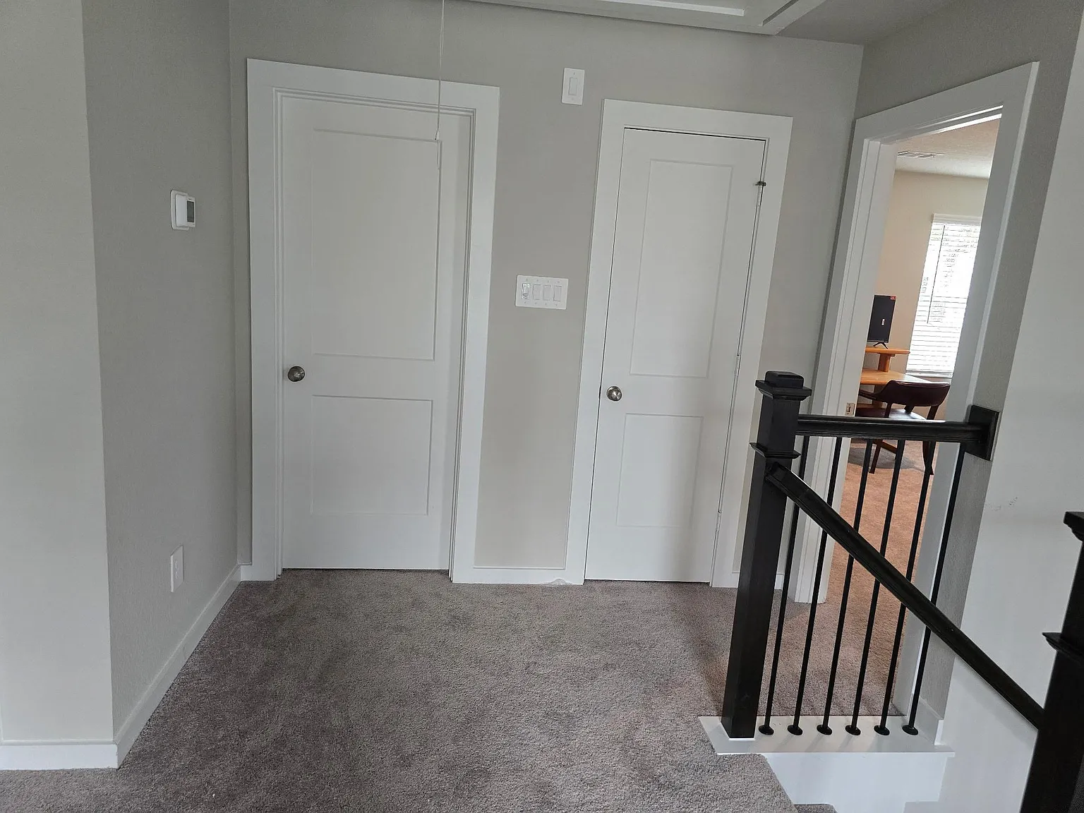 2 bed, 1.0 bath, 100 sqft, $1,044 — Photo 4