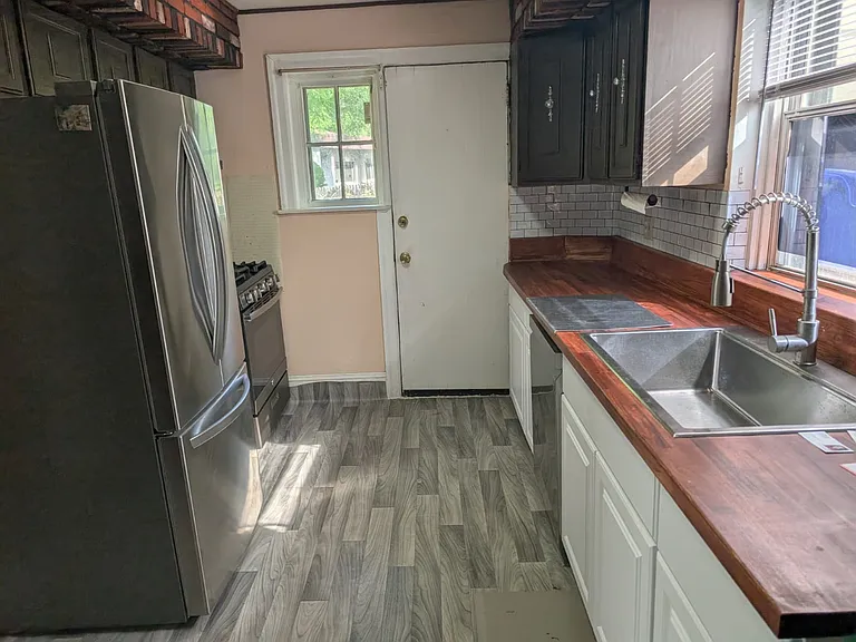 205 E Church Rd — Photo 3