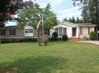 725 Robinson Creek Rd, Forest City, NC 28018