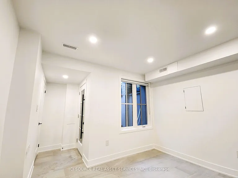 95 Hallam St #LOWER 1 — Photo 1