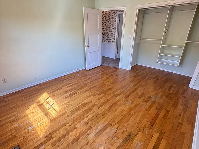 550 Carlson Dr — Photo 19