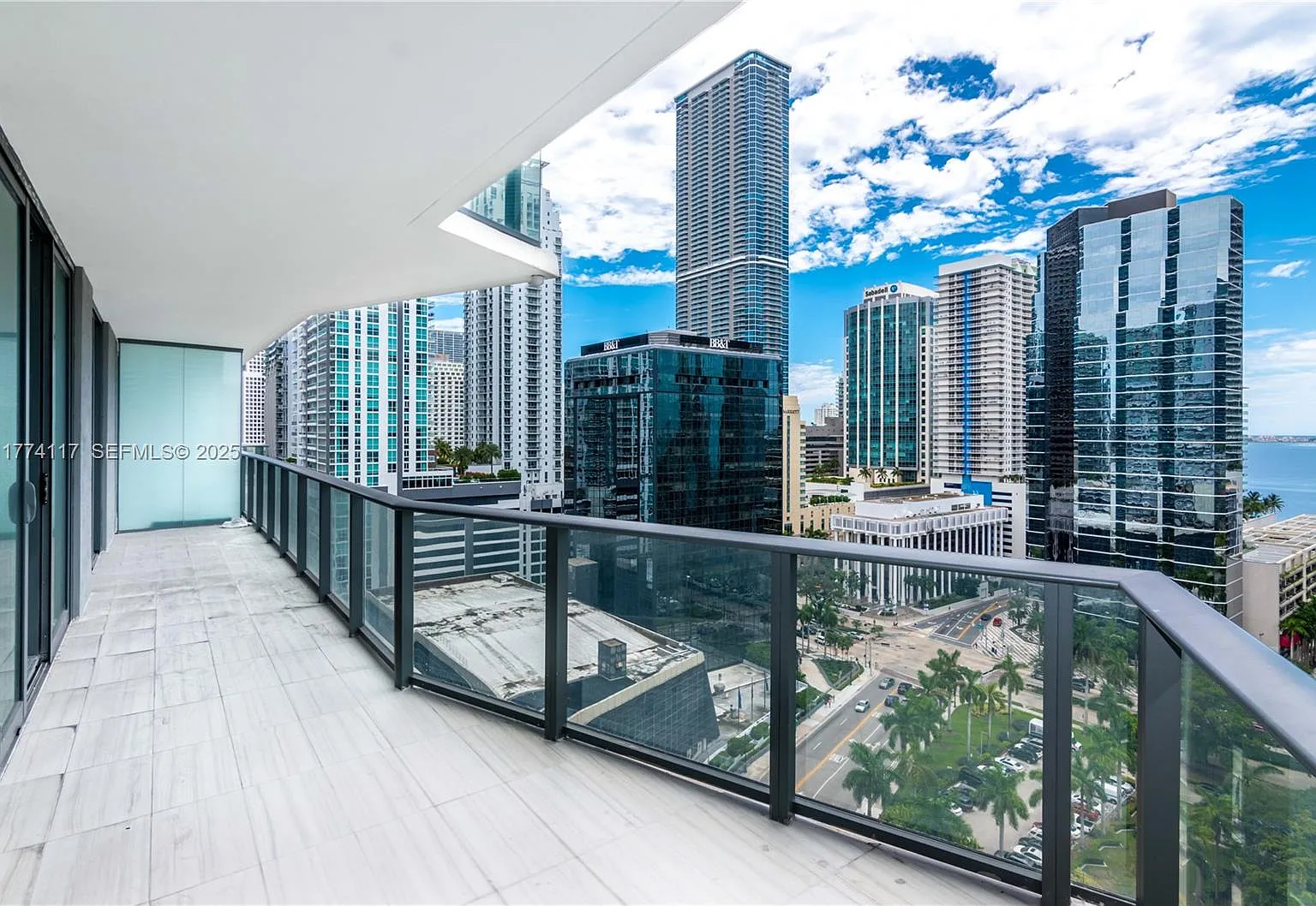 2 bed, 1088 sqft, $6,200 — Photo 1