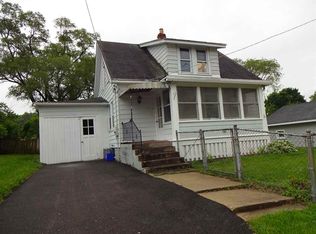 415 Brooke Rd, Rockford, IL 61109