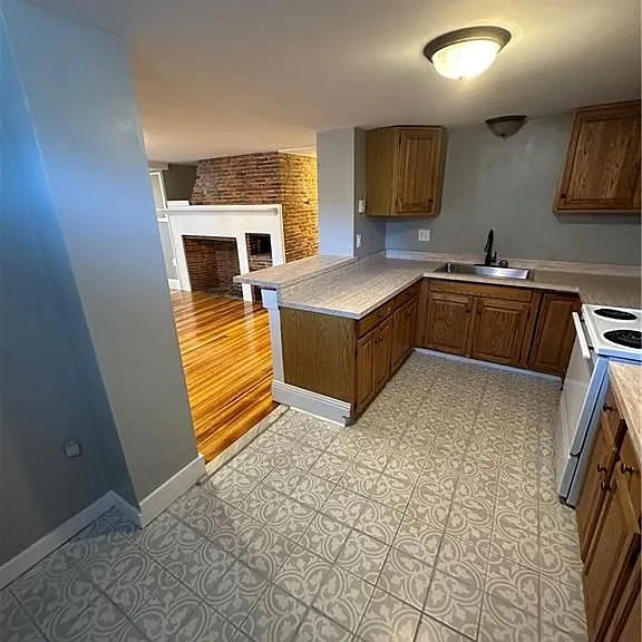 31 King St #33-3 — Photo 5