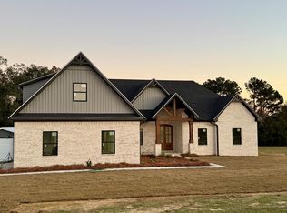 97 McCord Rd, Dothan, AL 36301