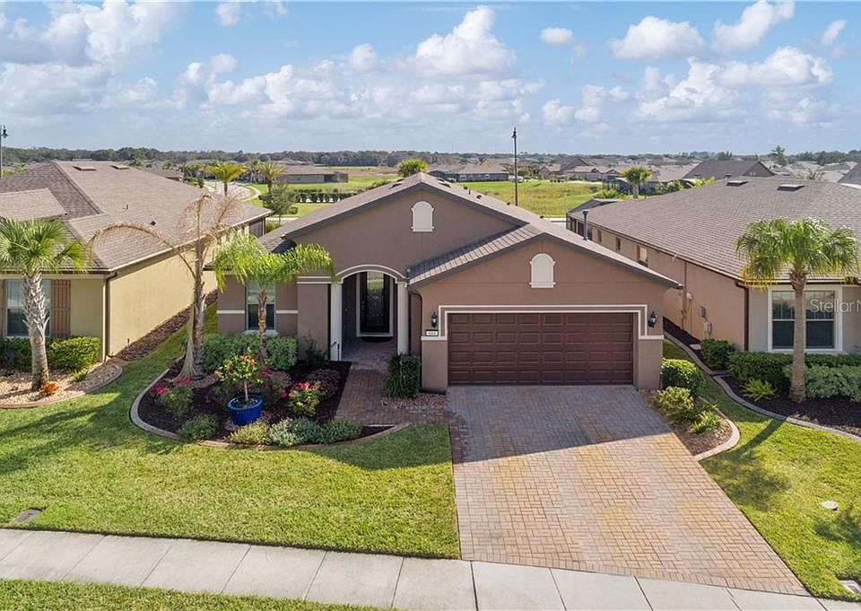 1st image of 684 Cordoba Dr