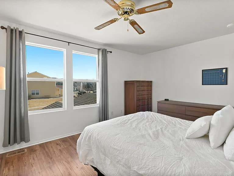 376 Montgomery Dr — Photo 16