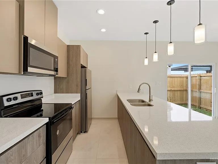 1804 W Violet Dr #3 — Photo 6