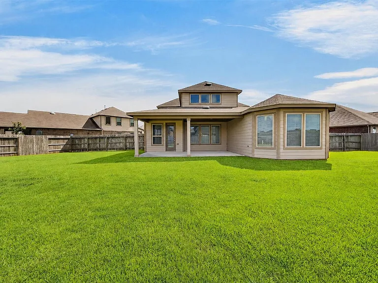 22406 Newcastle Waters Ct — Photo 26