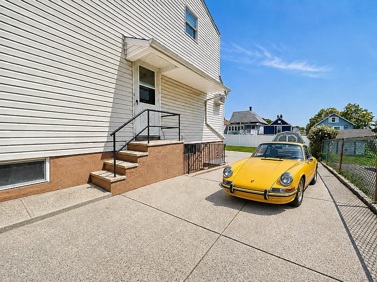 396 Elm St #2 — Photo 2