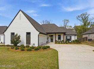 174 Shore View Dr, Madison, MS 39110