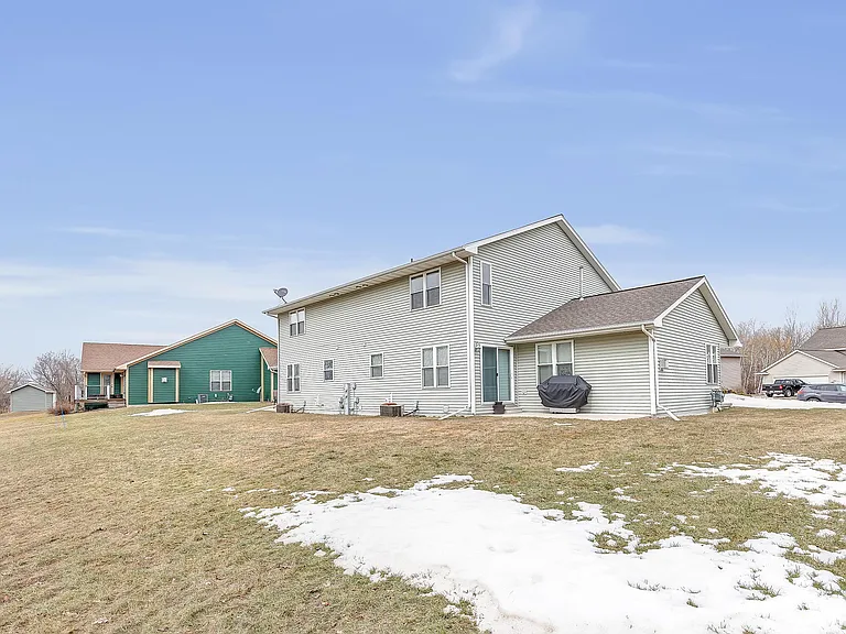 2086 River Point Ct — Photo 5