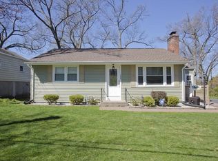 168 W Allen Ridge Rd, Springfield, MA 01118