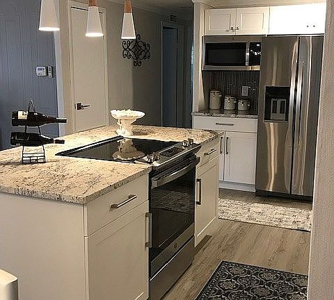 OPEN KITCHEN 