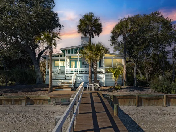 2619 Buccaneer Rd, Isle Of Palms, SC 29451