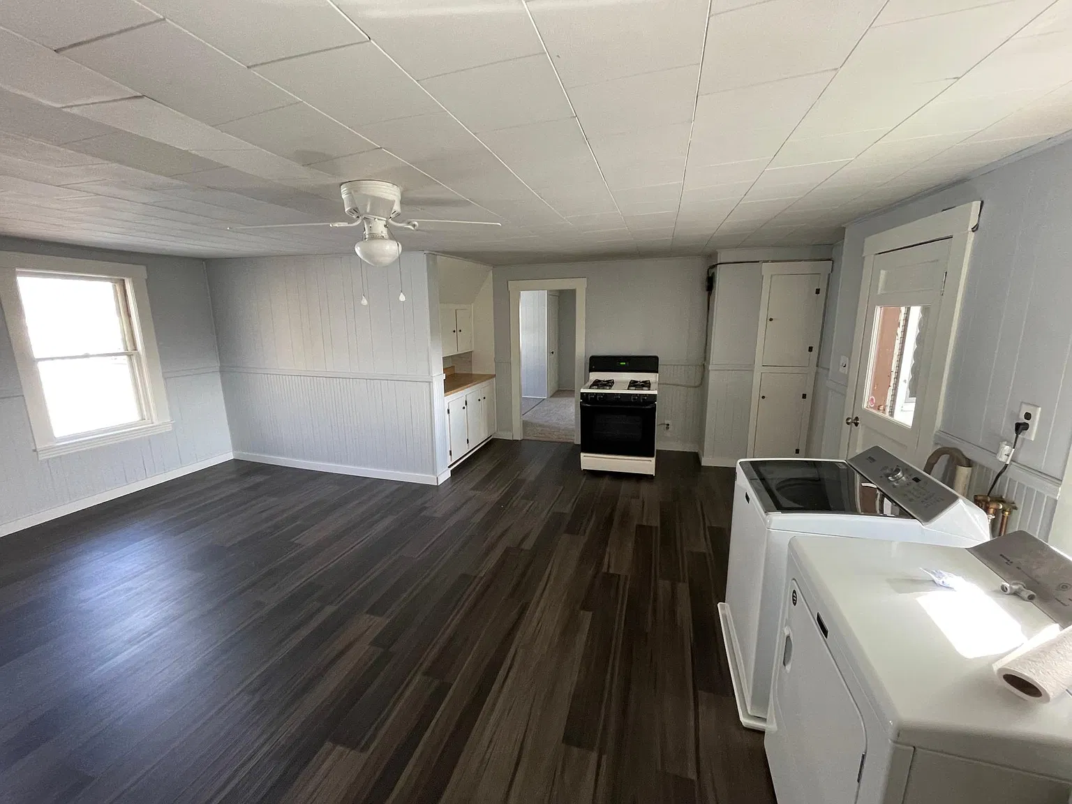 2 bed, 800 sqft, $1,850 — Photo 2