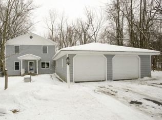 12999 Maple St, Gobles, MI 49055