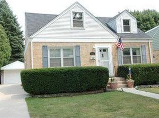 409 N Elm St, Mount Prospect, IL 60056