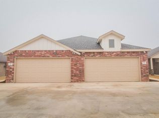 2015 102nd St, Lubbock, TX 79423