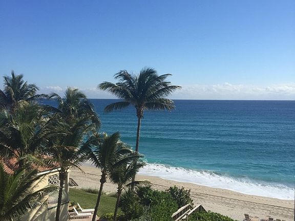 Direct Ocean Balcony Veiw