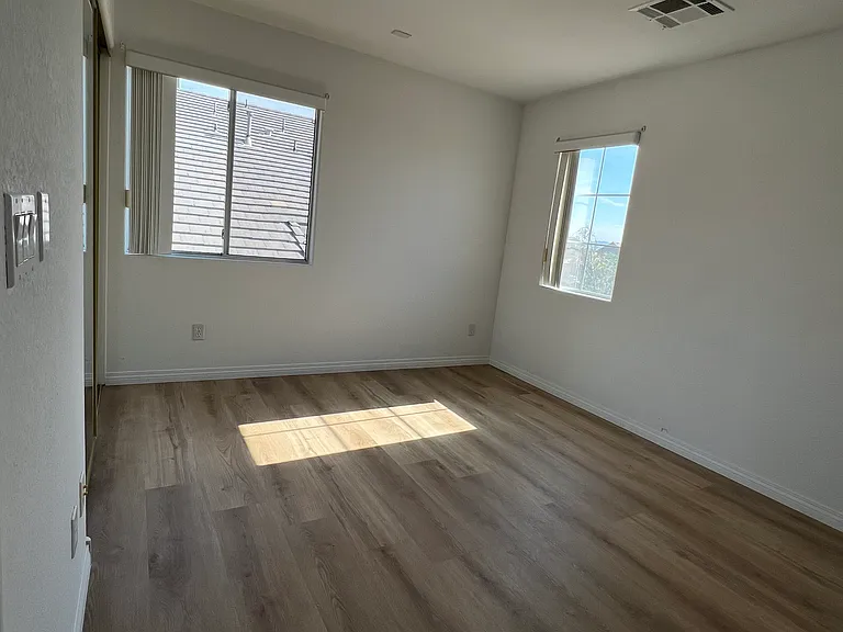 4337 Governors Hill St — Photo 20