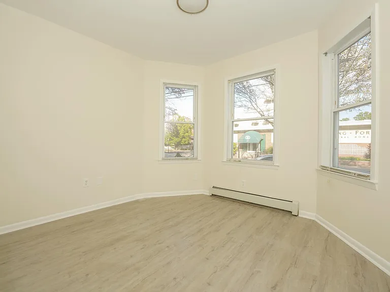Front bedroom