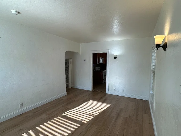 729 1/2 Florida St — Photo 5