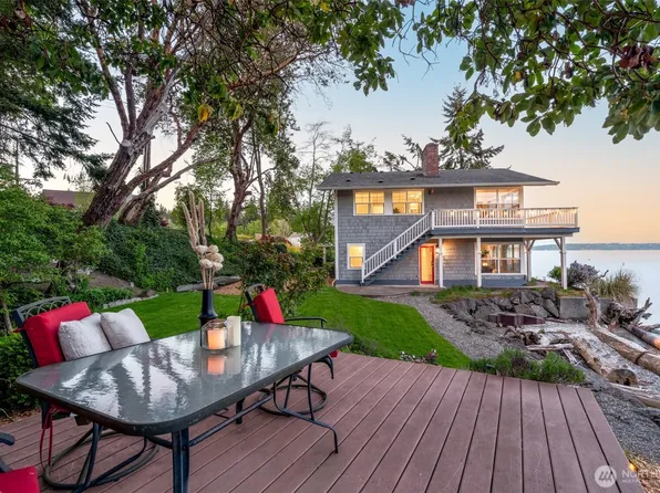 9788 Manitou Beach Drive NE, Bainbridge Island, WA 98110