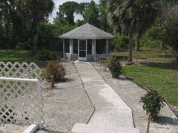 2nd image of 709 Troy Ave S