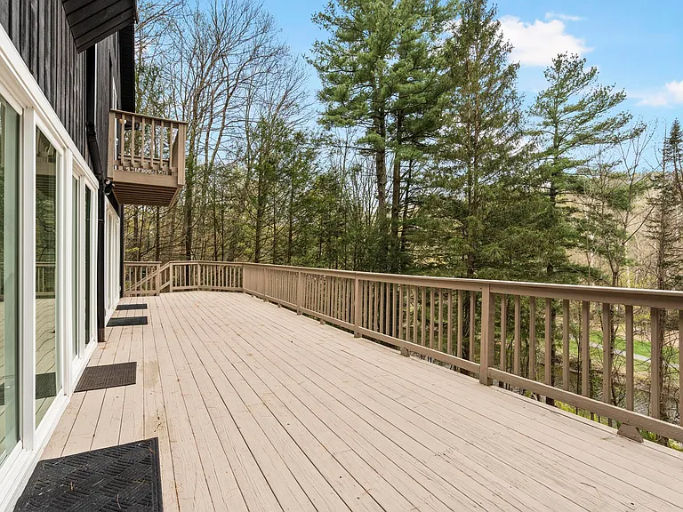 25 Hillside Dr — Photo 8