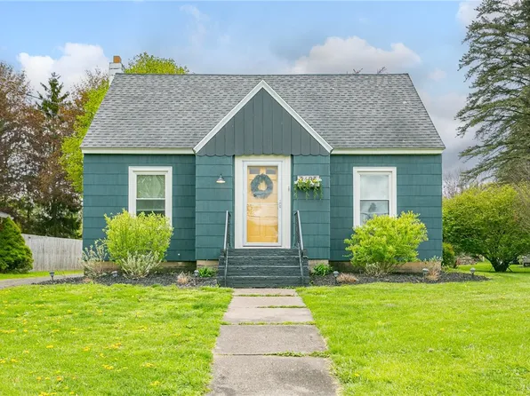 3695 S Main St, Marion, NY 14505