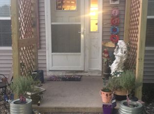 240 Elizabeth St, Illiopolis, IL 62539