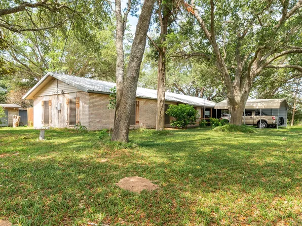 130 Lago Dr, Sandia, TX 78383