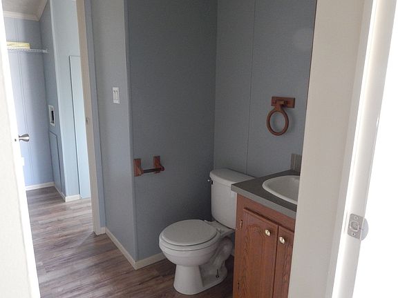 5th image of 14 Vevay Dr W