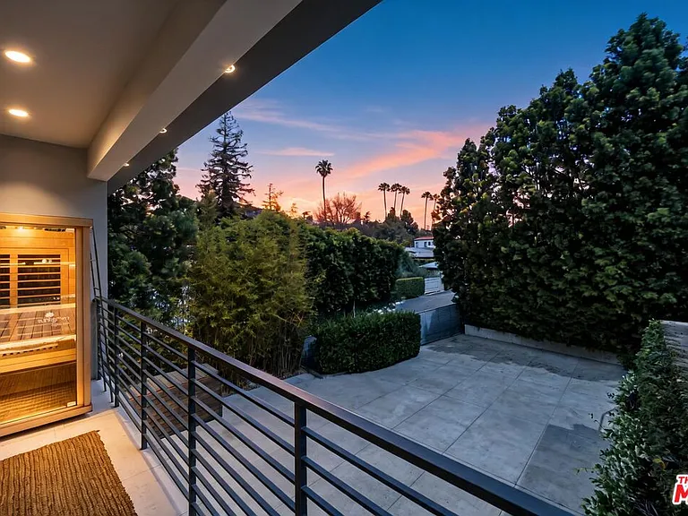 2035 De Mille Dr — Photo 34