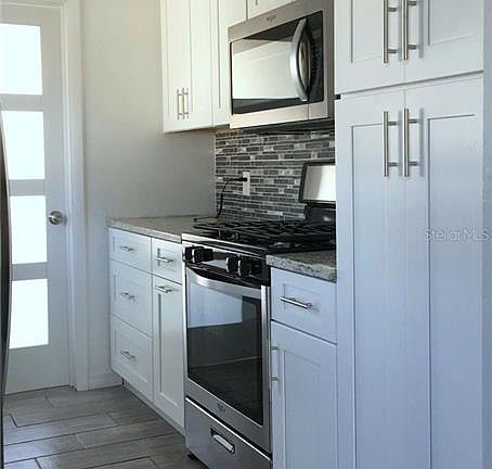 4th image of 5945 21st St N APT 10