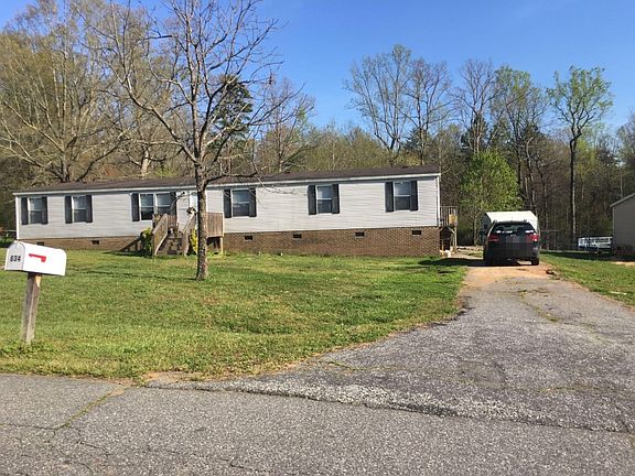4th image of 634 Hares Way