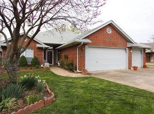 1700 Firetree Ln, Edmond, OK 73003