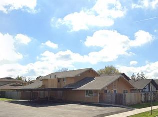 3318 R St APT D, Merced, CA 95348