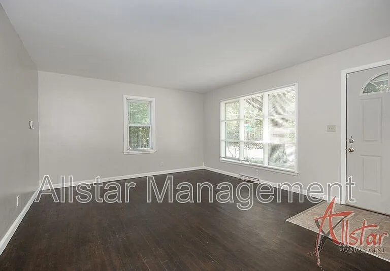 1617 Osage Ave — Photo 8