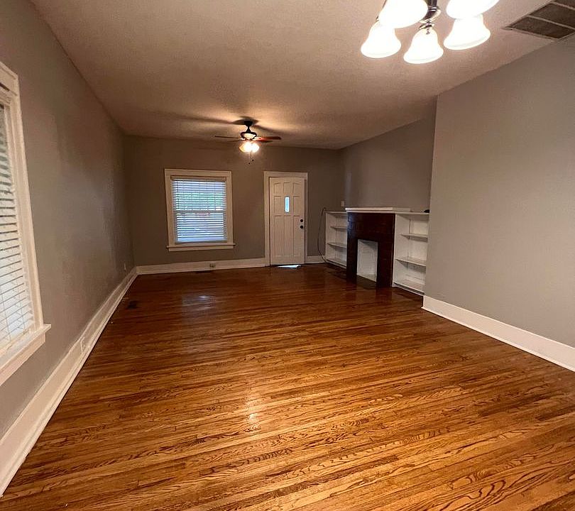 1st image of 2224 E 19th St #1622