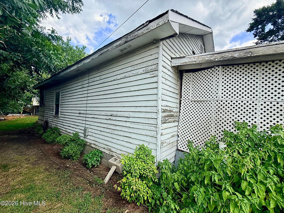 2nd image of 117 E Church Street