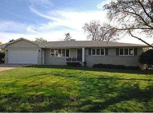 7209 Trillium Ln, Edina, MN 55435