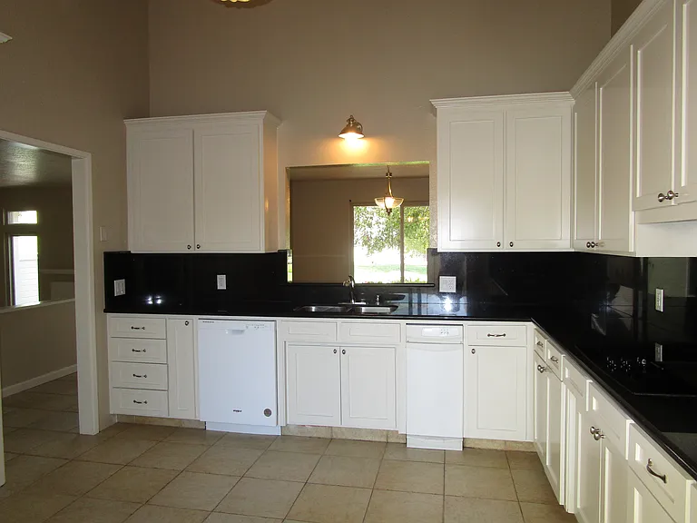 135 Donnas Ln — Photo 5
