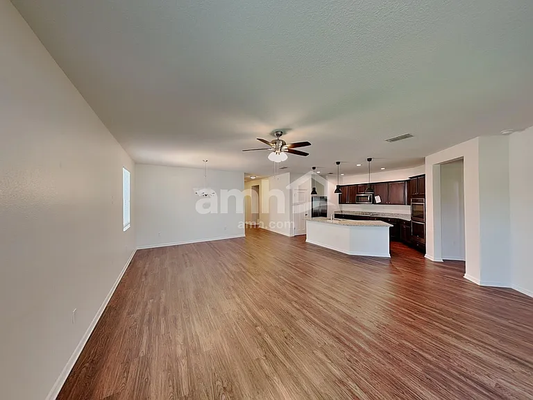 5116 Piazza Loop — Photo 8