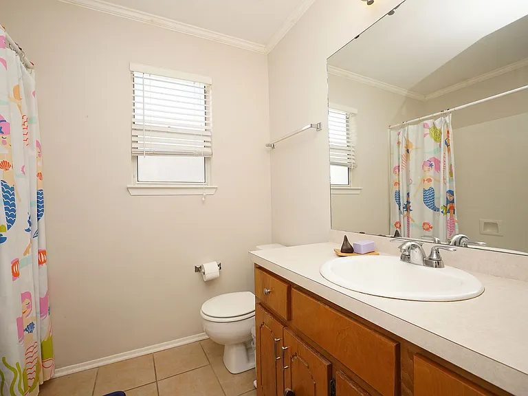 4496 Parkwood Ln W — Photo 20