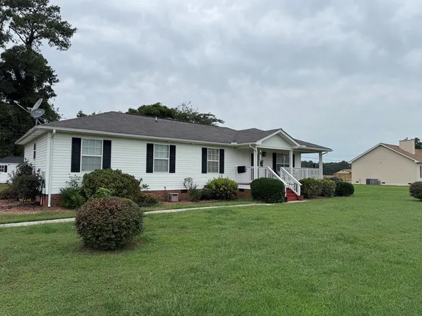 140 Churchill Cir, White Stone, VA 22578